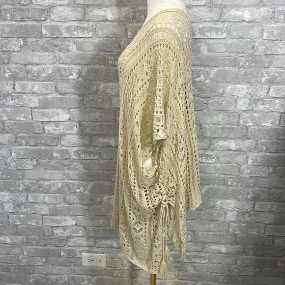 Subuteay Swimsuit Crochet Swim Cover Up - Picture 5 of 7